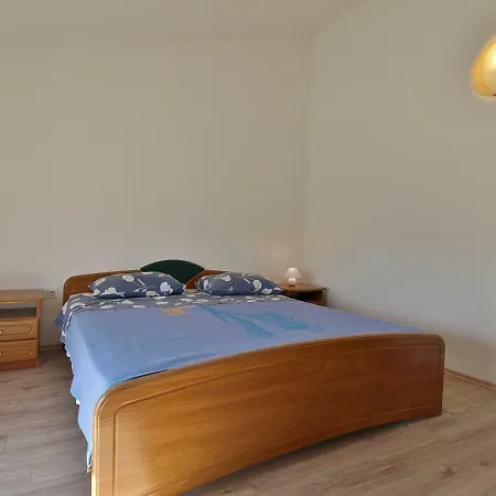 Appartement Biserka *